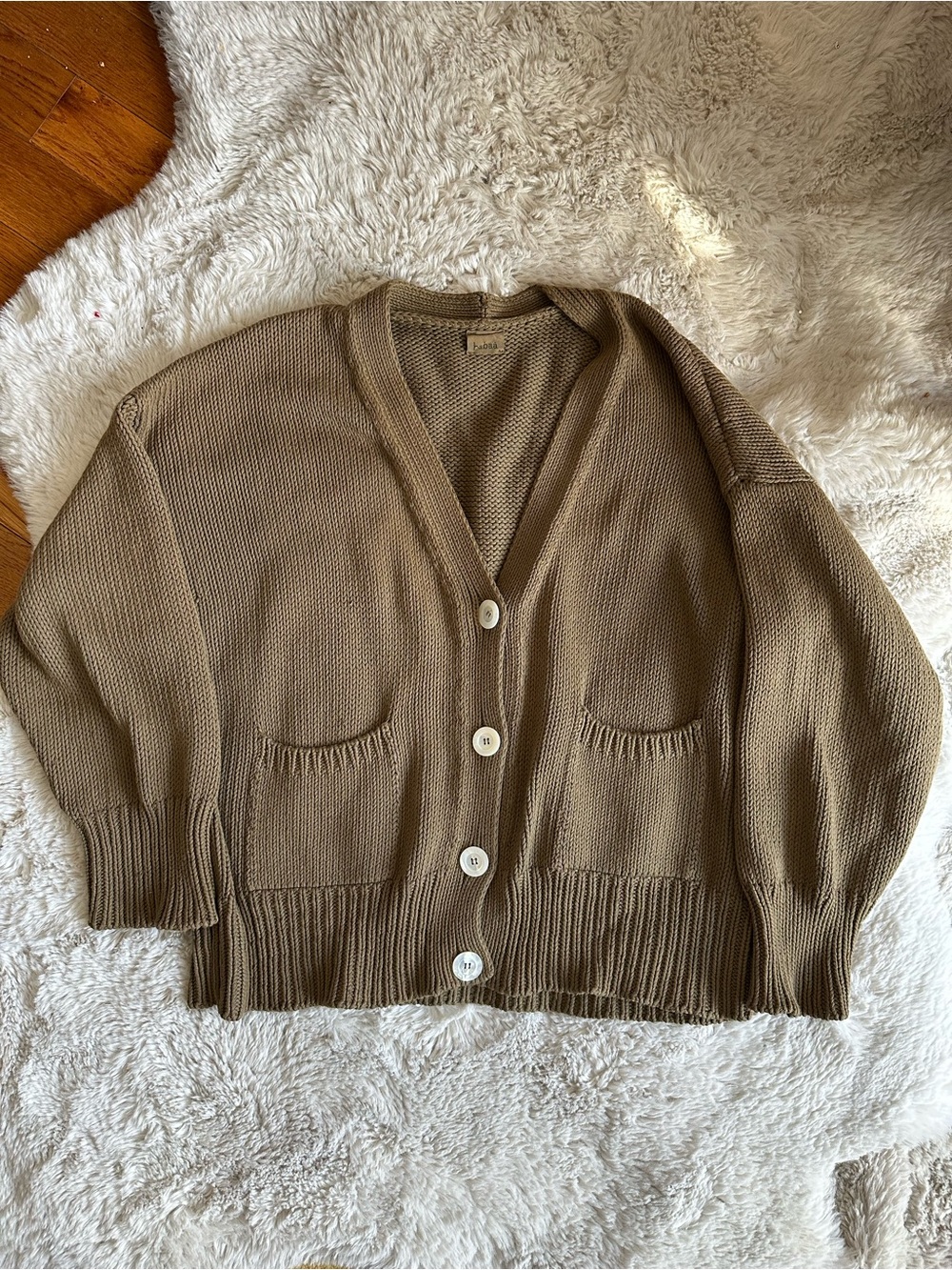 Babaa no16 Cardigan in Irish Moss